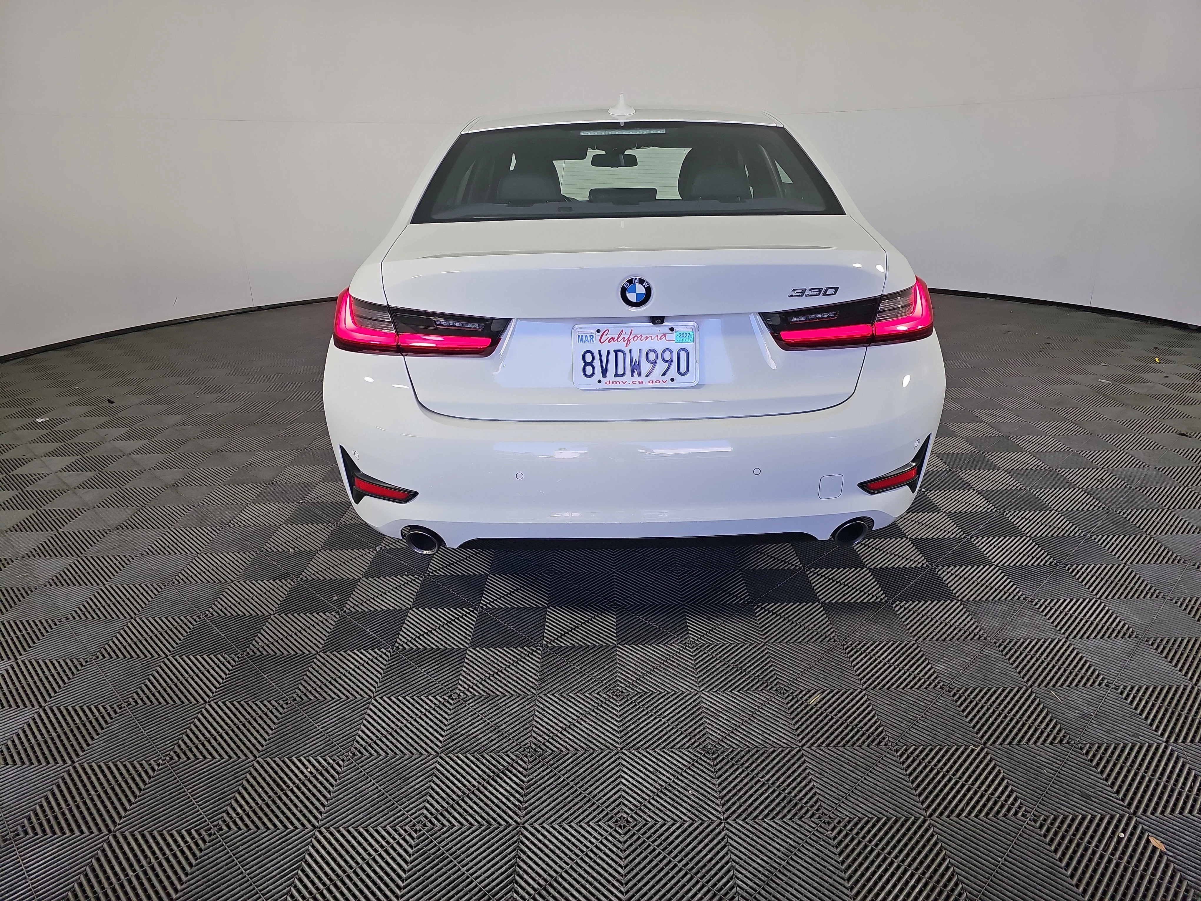 Used 2021 Alpine White BMW  image 5