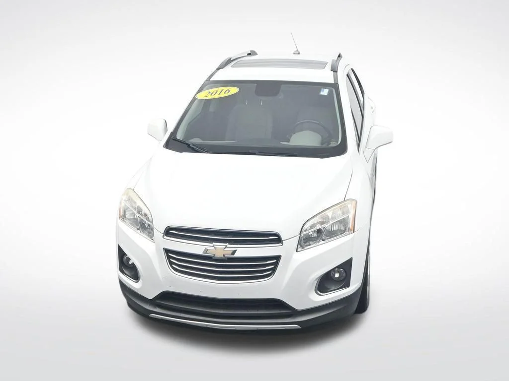 Used 2016 Summit White Chevrolet LTZ image 30
