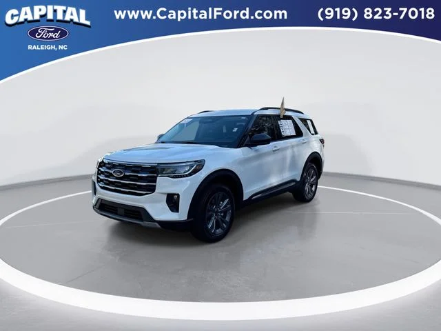 Used 2025 White Ford Active image 4