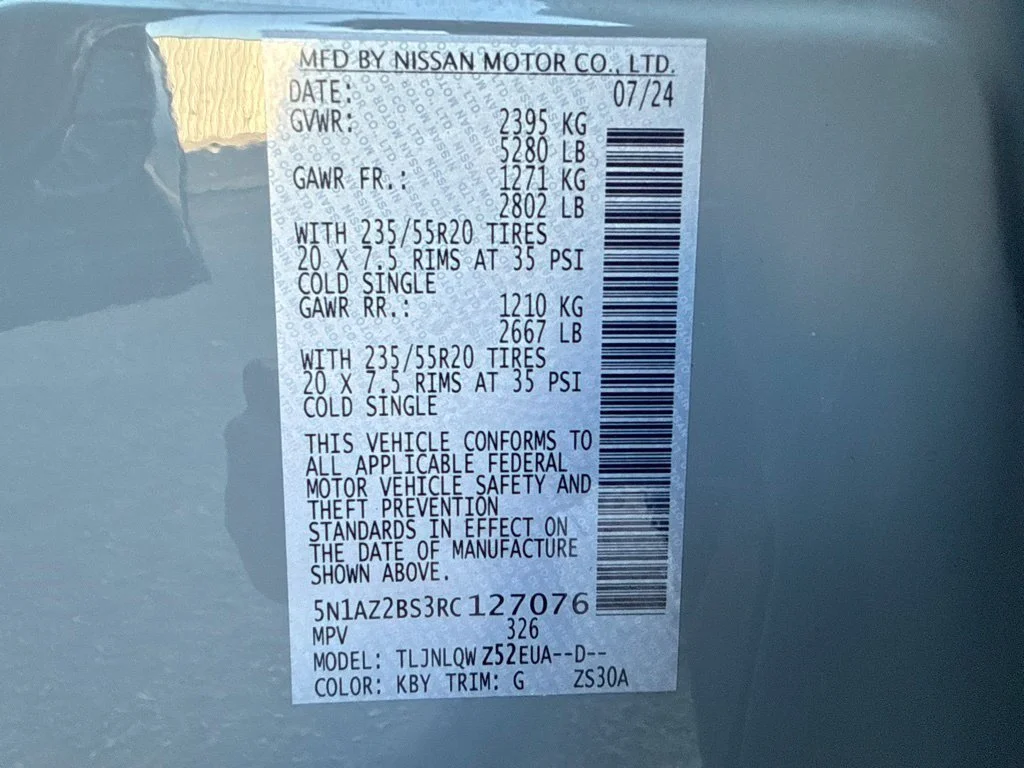 Used 2024 Gray Nissan SV image 37
