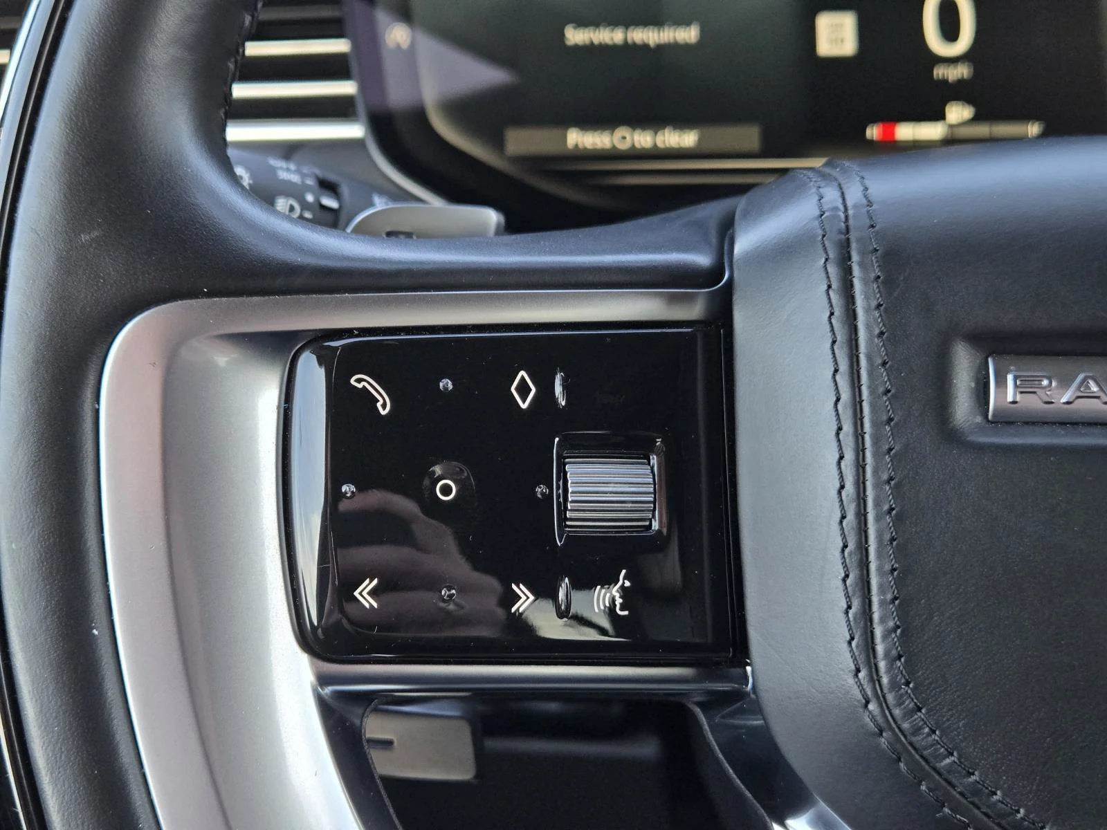 Certified Used 2023 Black Land Rover SE image 11