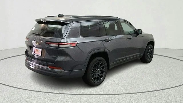 New 2026 Baltic Gray Metallic Clear-Coat Exterior Paint Jeep Summit image 9