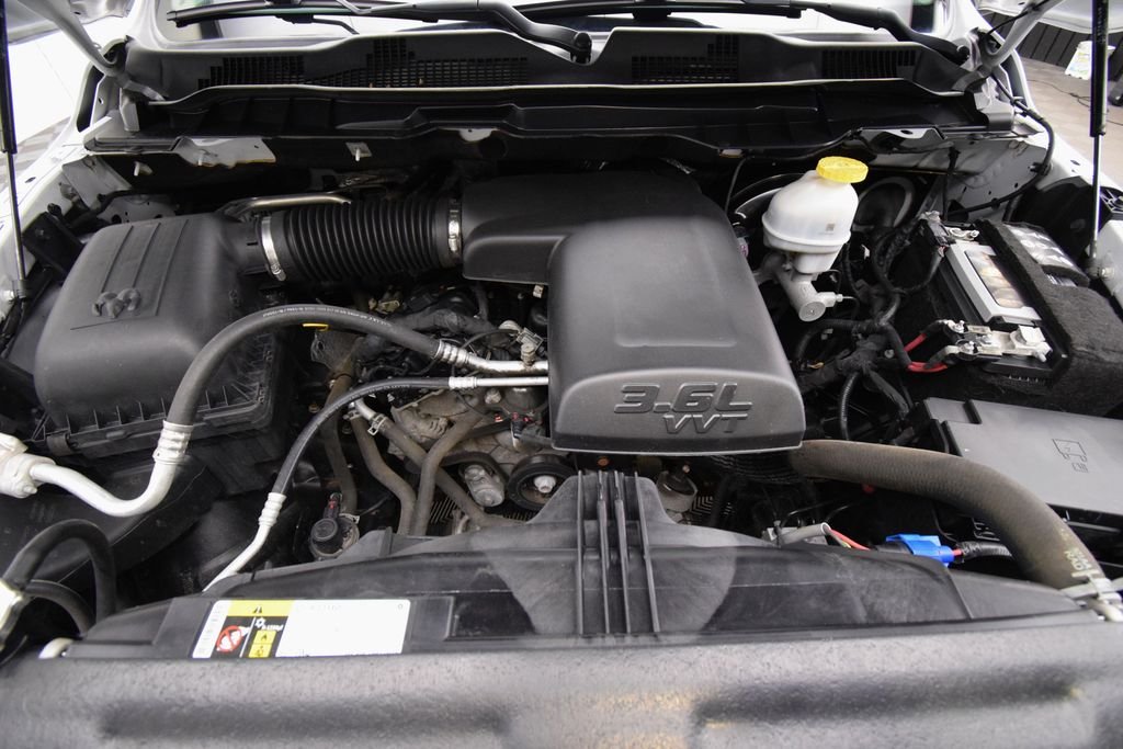 Used 2022 Bright White Clearcoat RAM Tradesman image 21