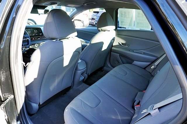 Used 2024 Black Hyundai SE image 15