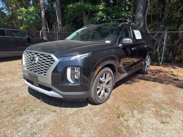 Used 2021 Black Hyundai SEL image 3