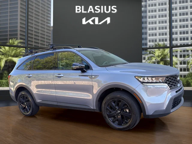 Used 2023 Silver Kia X-Line S image 7