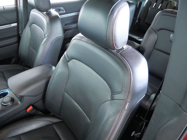 Used 2016 Red Ford Sport image 20