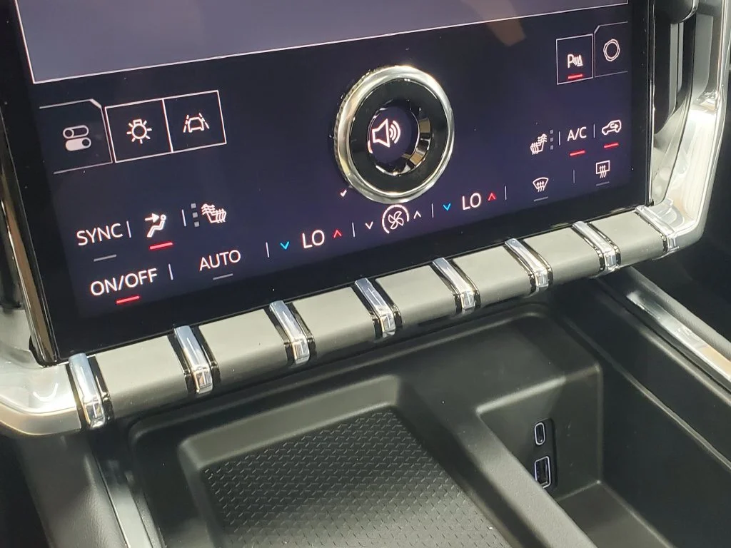 2026 GMC Acadia Elevation - Photo 17