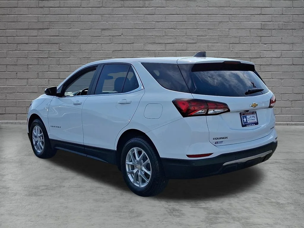 Used 2023 Summit White Chevrolet LT image 8