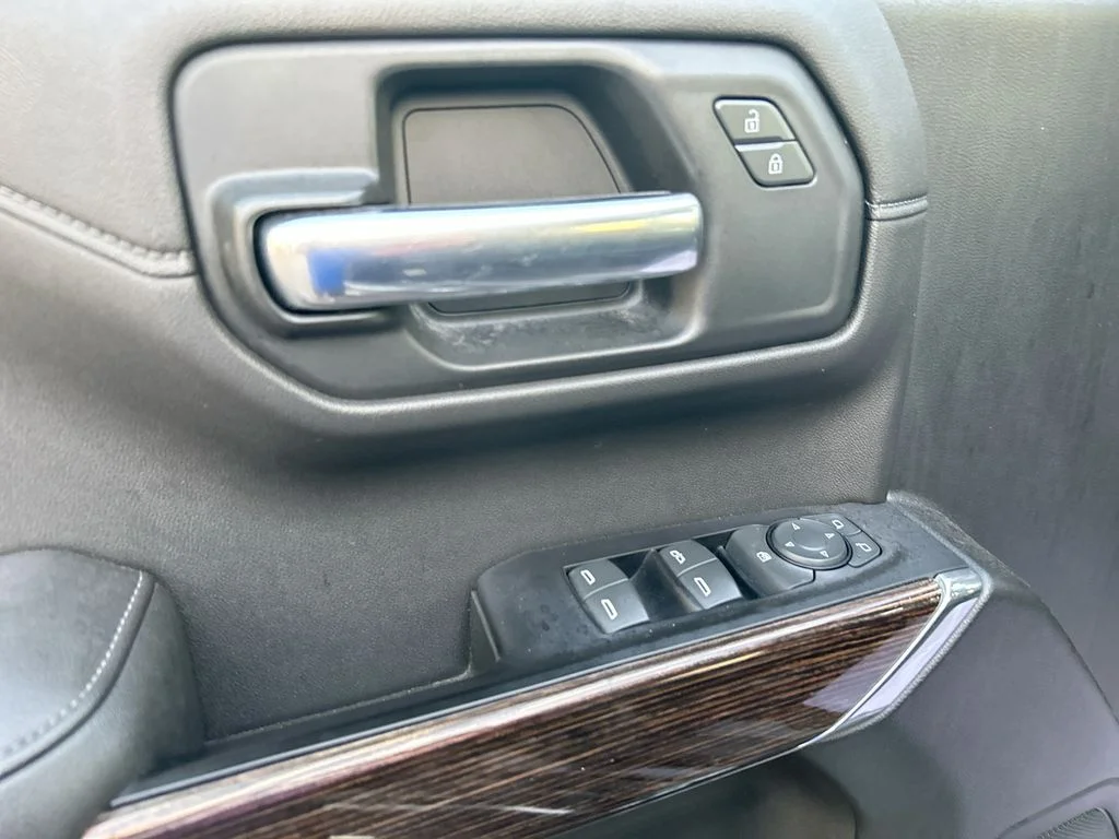 Used 2019 Gray GMC SLE image 24