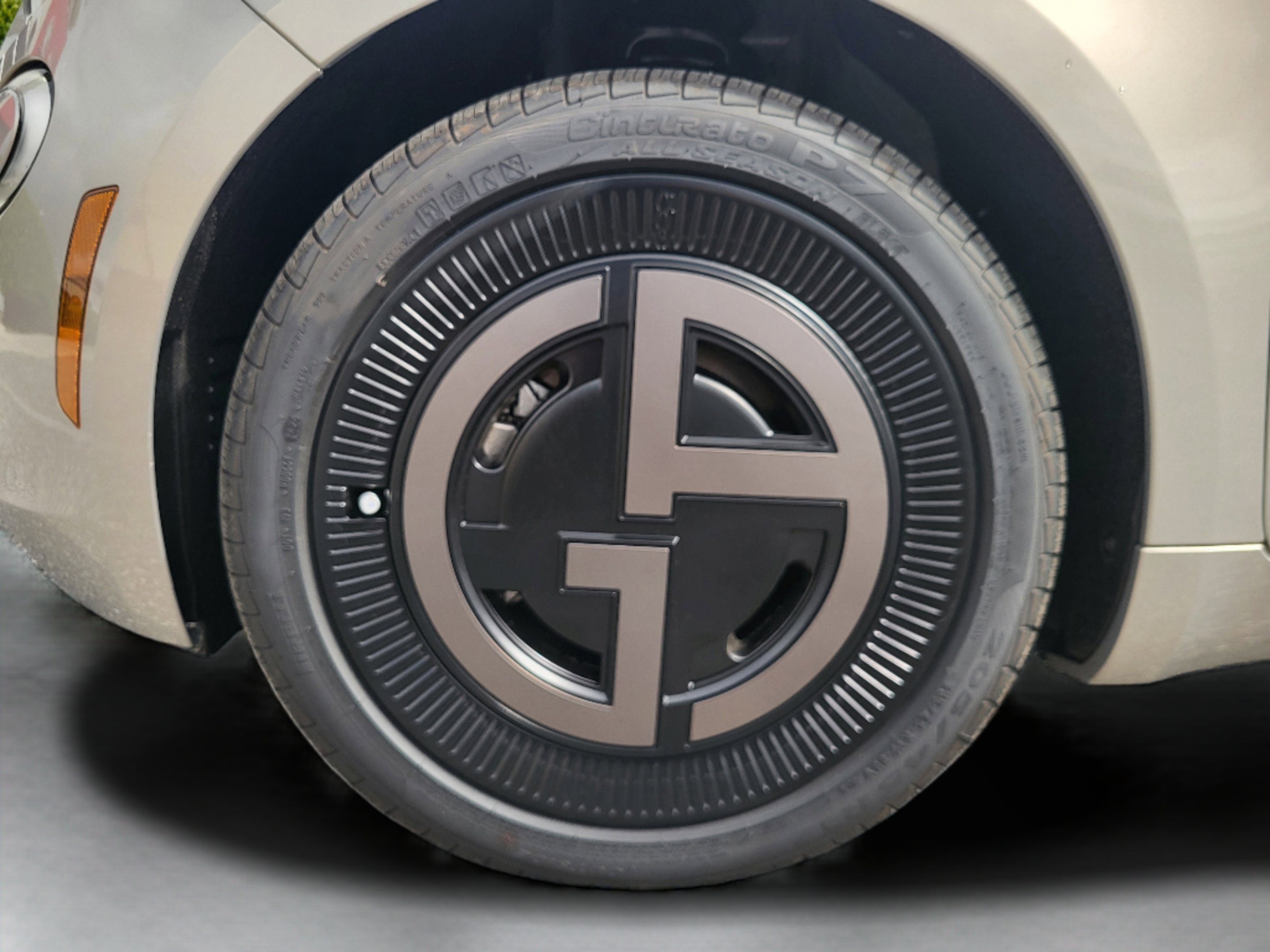 2025 FIAT 500e Base - Photo 10