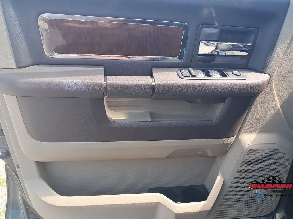 Used 2011 Black Ram Laramie image 24