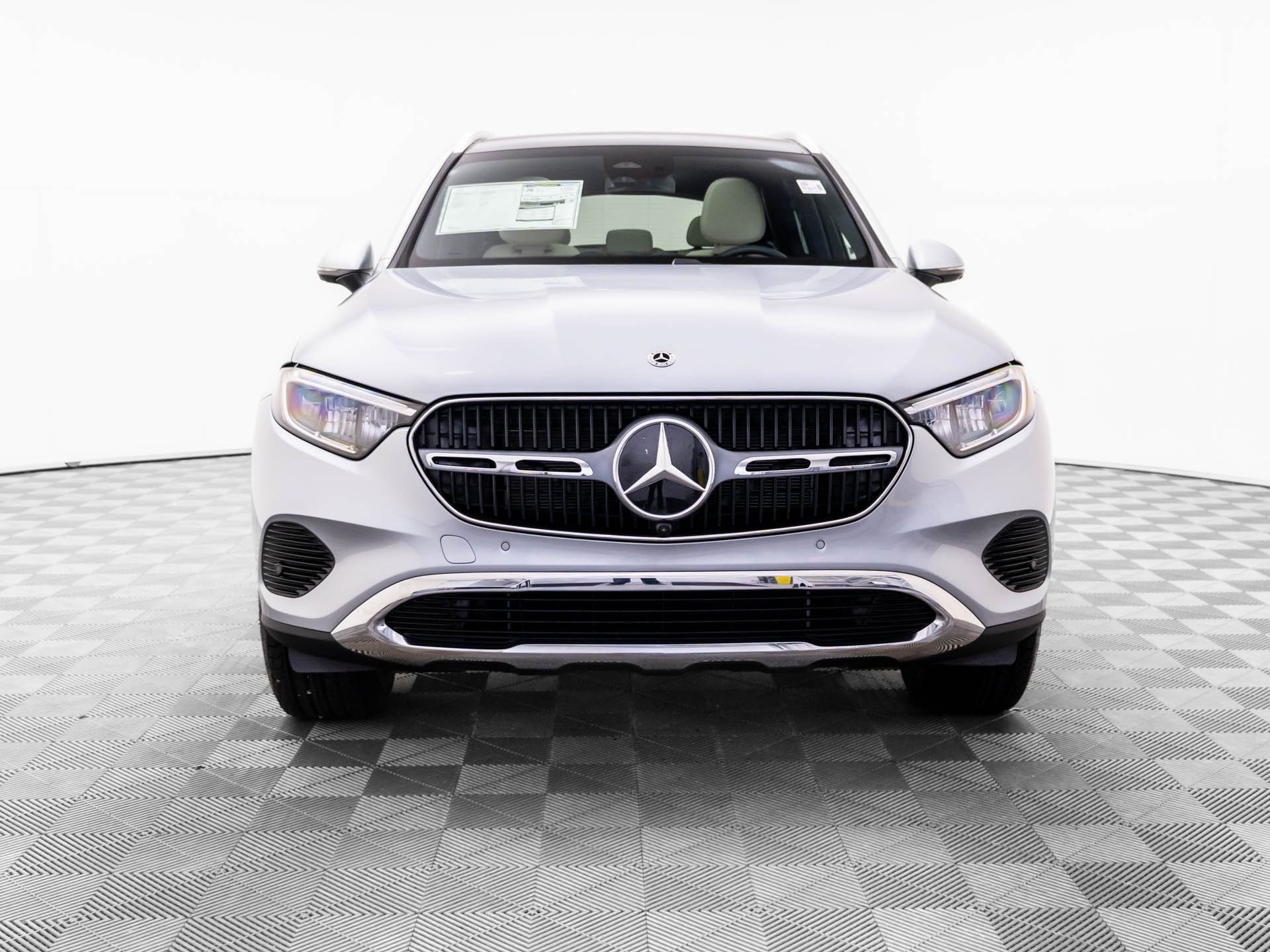 New 2026 Silver Mercedes-Benz GLC 300 image 44