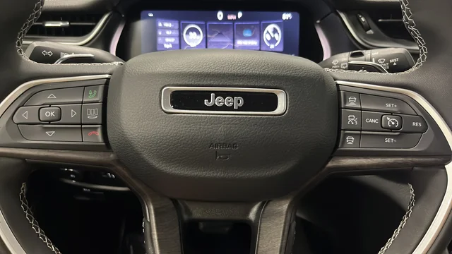 Used 2023 Gray Metallic Jeep Limited image 15