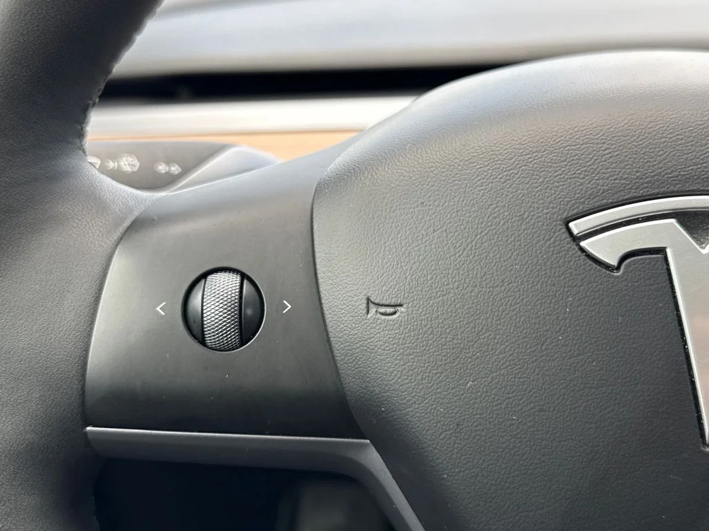 Used 2024  Tesla Long Range image 14