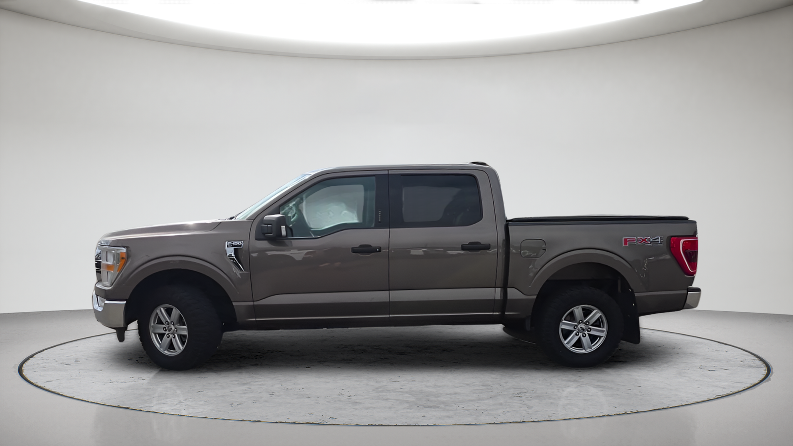 Used 2021 Stone Gray Metallic Ford XLT image 11