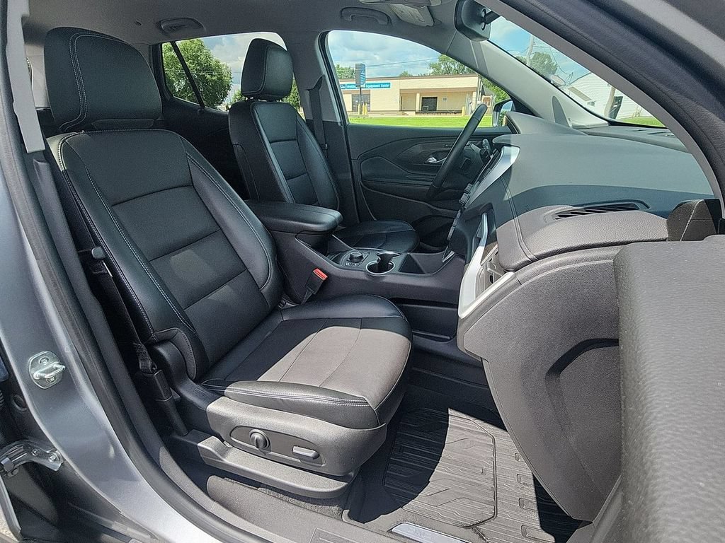 Used 2023 Sterling Metallic GMC SLT image 24