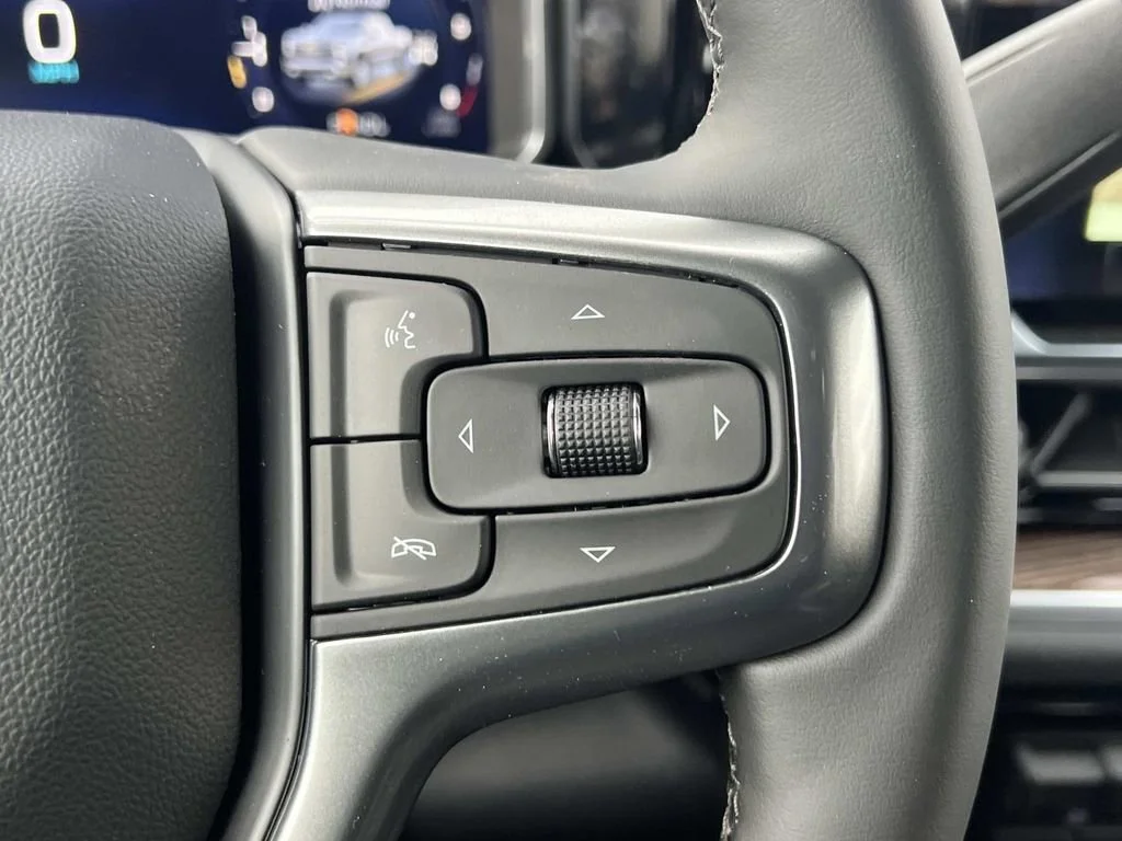 New 2026 Summit White Chevrolet LT (2FL) image 20
