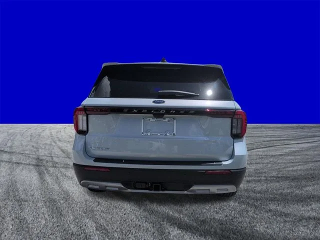 New 2026 Space White Metallic Ford Active image 6