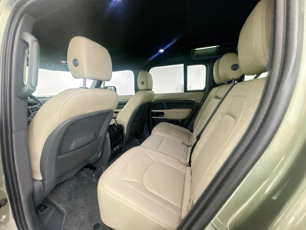 Certified Used 2023 Green Land Rover S image 23