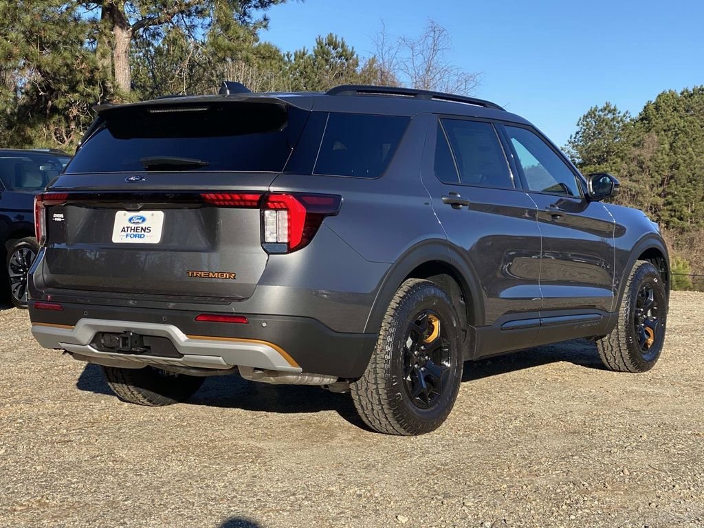 New 2026 Carbonized Gray Metallic Ford Tremor® image 3