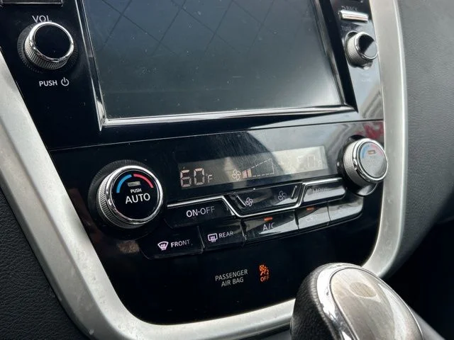 Used 2016 Gray Nissan Platinum image 47