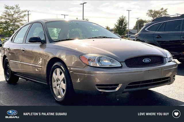2005 Ford Taurus SE