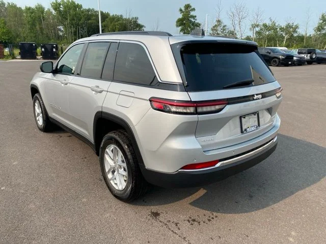 New 2026 Silver Jeep Laredo X image 3