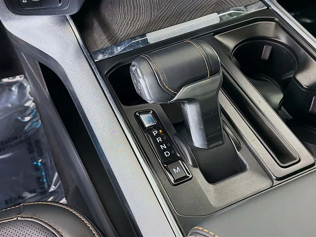 Used 2023 Agate Black Metallic Ford Platinum image 43
