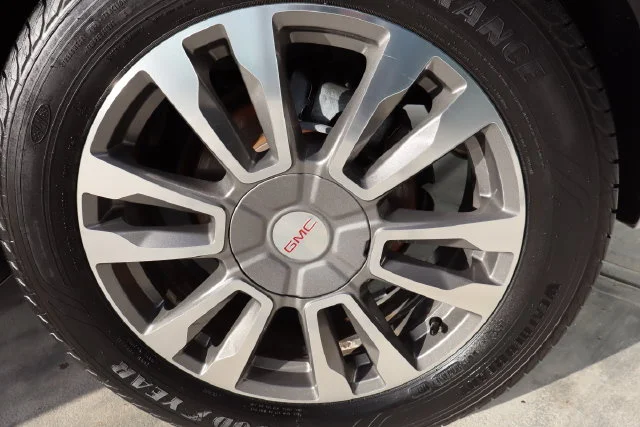 Used 2016 Summit White GMC Denali image 44