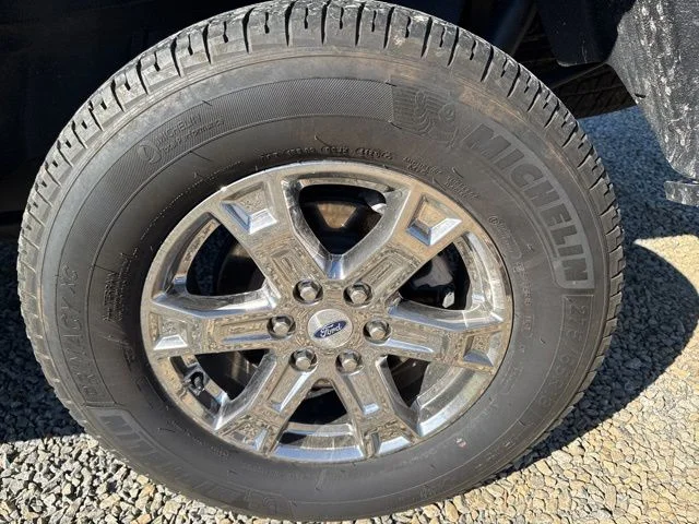 Used 2023 Silver Ford XLT image 15