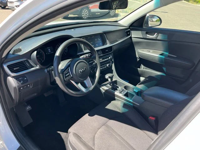 Certified Used 2020 Snow White Pearl Kia LX image 17