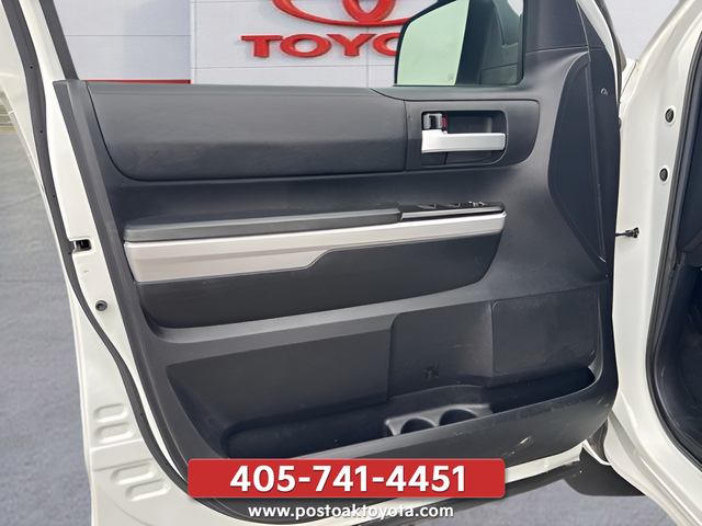 Used 2020 White Toyota SR5 image 18