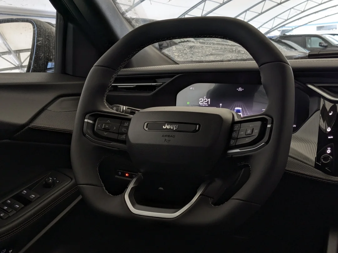 New 2026 Black Jeep Limited - - 4x4 - 1.6L Hybrid - Tech Group - Navigation - 9 Speakers - Hands-free Liftgate & More! image 18