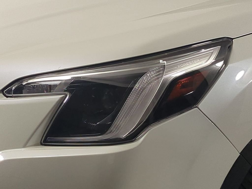 2023 Subaru Forester Limited - Photo 9