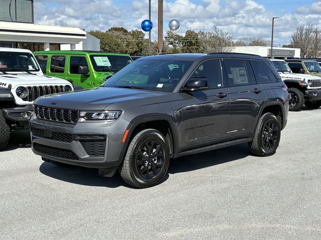 New 2026 Baltic Gray Metallic Clear-Coat Exterior Paint Jeep Altitude image 9