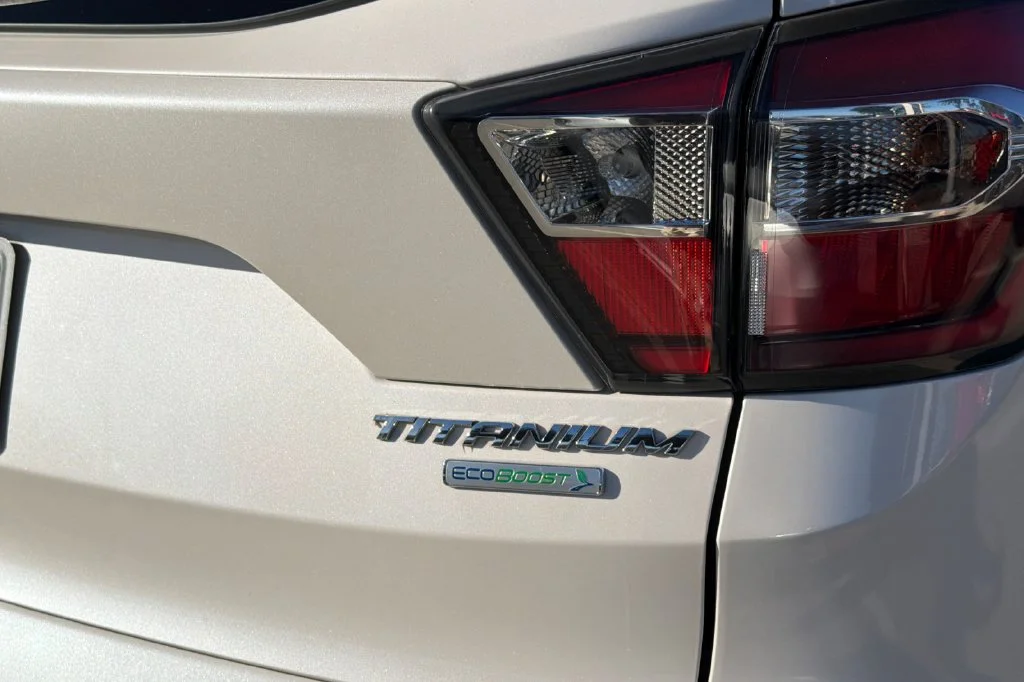 Used 2017 White Platinum Clearcoat Metallic Ford Titanium image 7