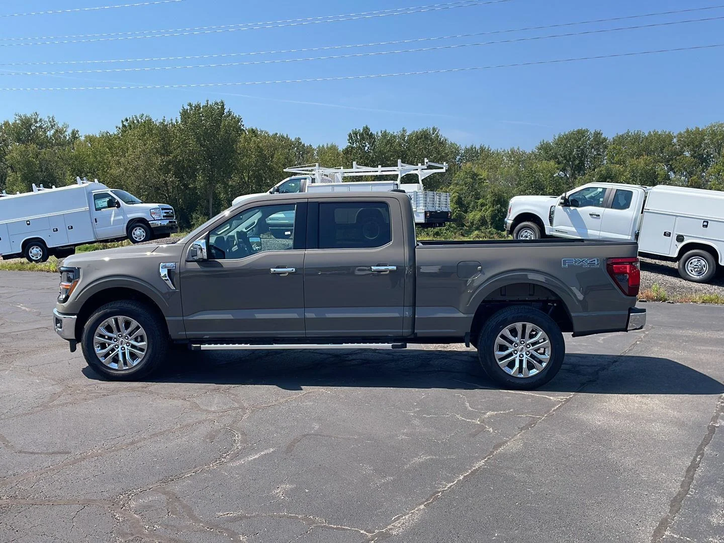 New 2026 Marsh Gray Ford XLT image 2