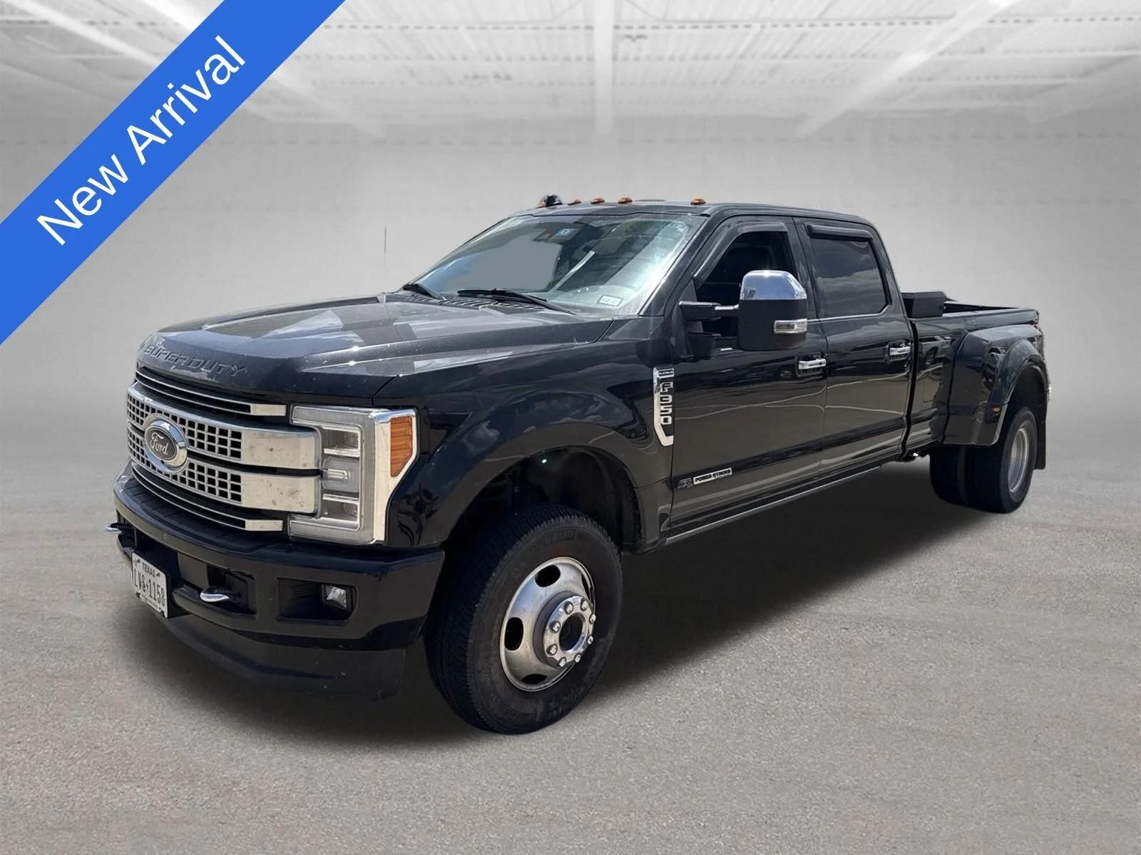 Used 2019 Black Ford Platinum image 1
