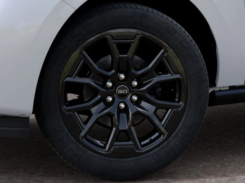 New 2027 Star White Metallic Tri-Coat Ford Platinum image 42