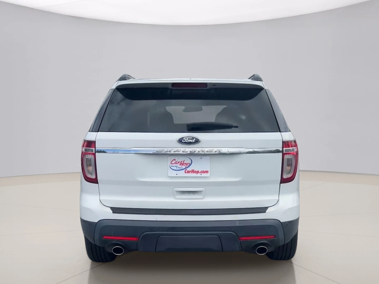 Used 2015 White Ford 4WD image 4