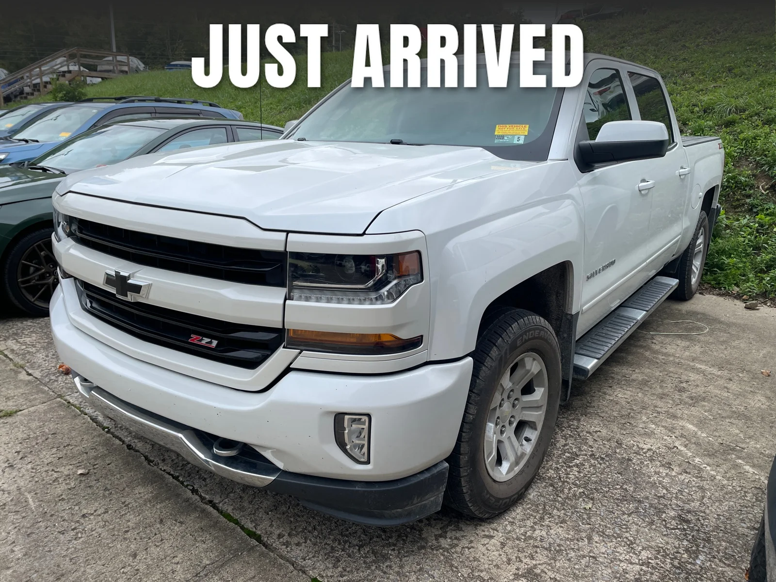Used 2018 Iridescent Pearl Tricoat Chevrolet LT image 1