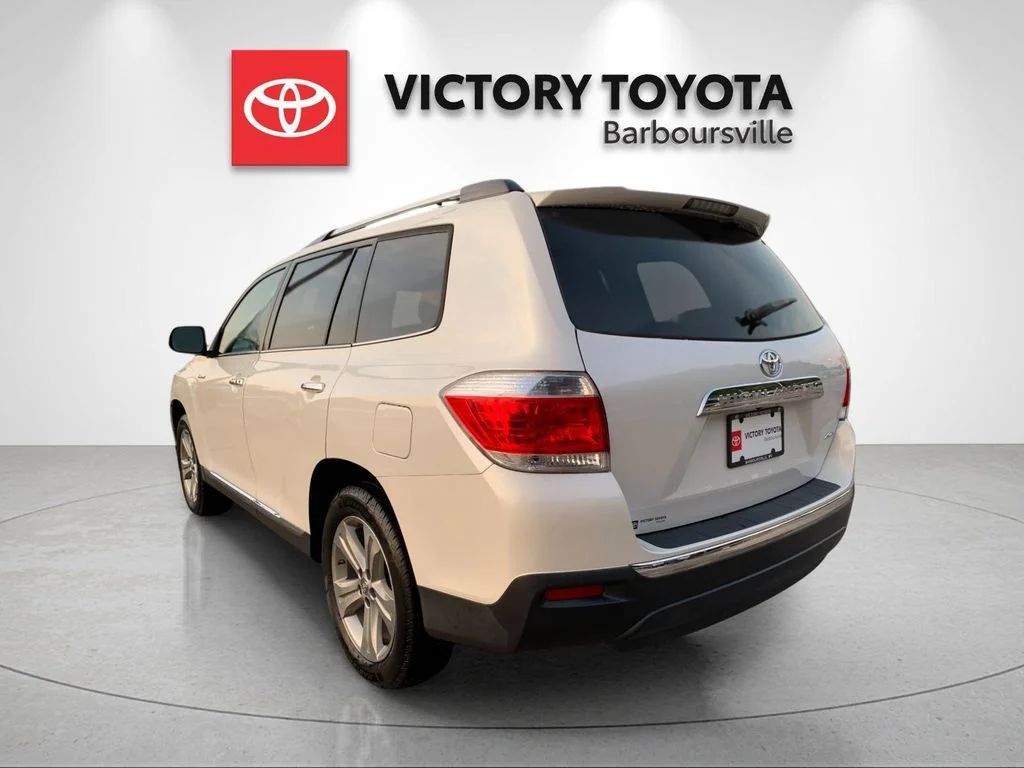 Used 2012 White Toyota Limited image 3