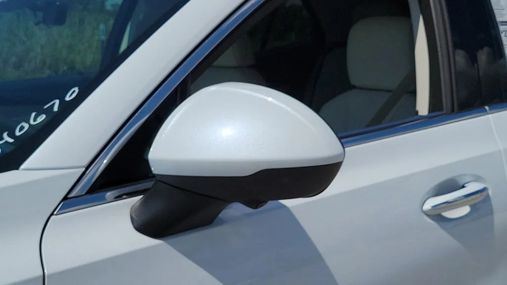 New 2026 Iridescent White Tricoat Buick Avenir image 11