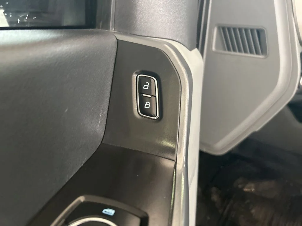 Used 2024 White Ford XLT image 41