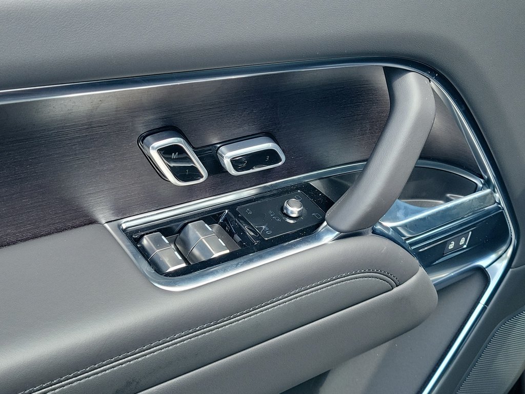 New 2026 Charente Grey Land Rover SE image 24