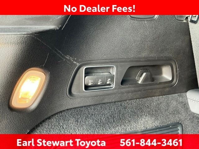 Used 2023 Black Mercedes-Benz GLS 580 image 15