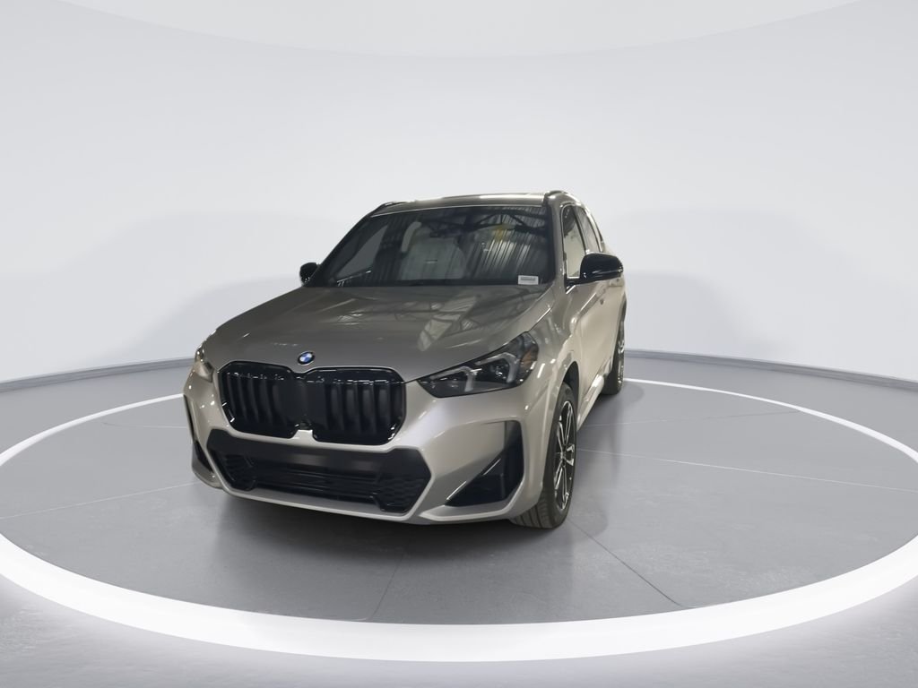 Used 2026 Silver Metallic BMW xDrive28i image 3