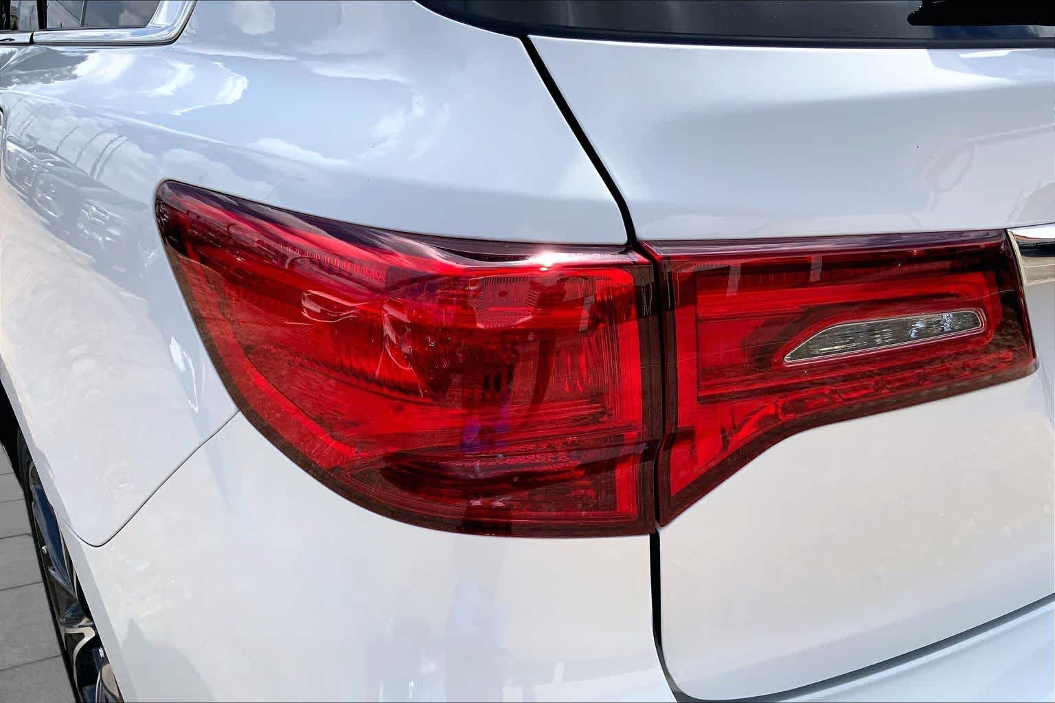 Used 2020 Platinum White Pearl Acura w/Technology Pkg image 29