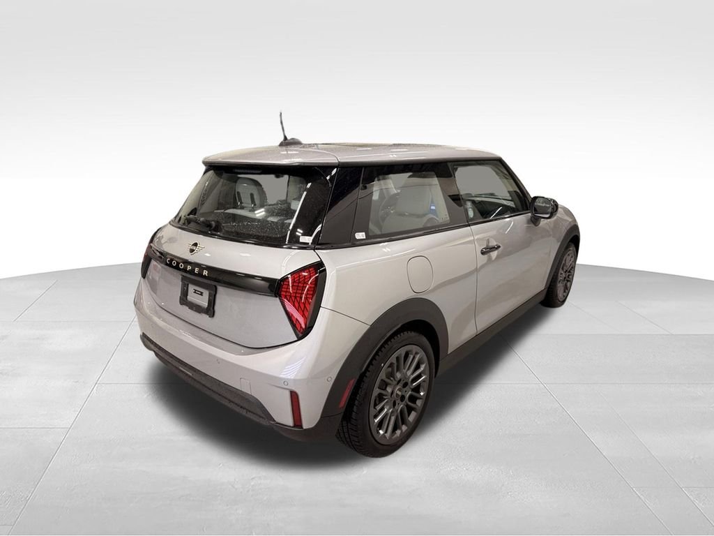 2025 MINI Hardtop 2 Door Base - Photo 6